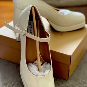 Steve Madden Bone Platform Shoes size 11. Never worn. 3 inch heels.